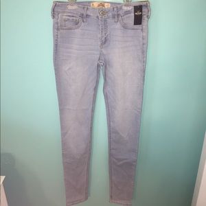 Hollister supper skinny jeans size 5 Long
